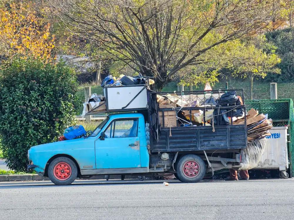 Junk Removal business using ArrayQ